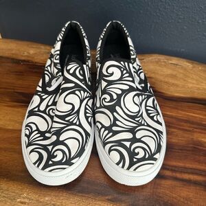 Bucketfeet sneakers, sz 8